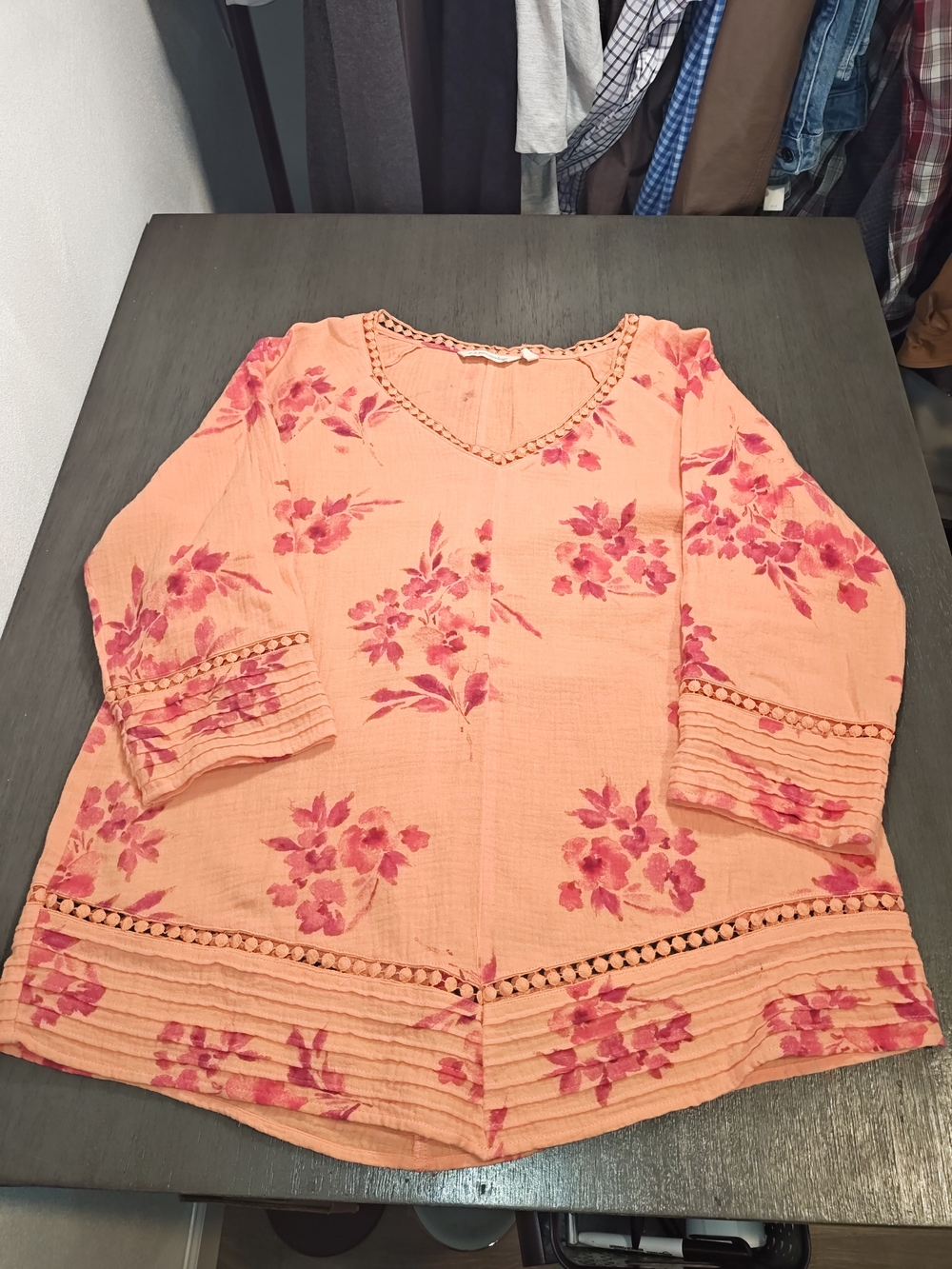 Women's Peach Floral V-Neck Tunic Top